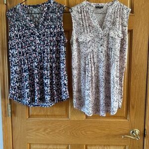 Set of 2 Ava and Grace Sleeveless Tops - Size S and PM